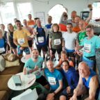De marathonlopers voor de start van de marathon van Rotterdam